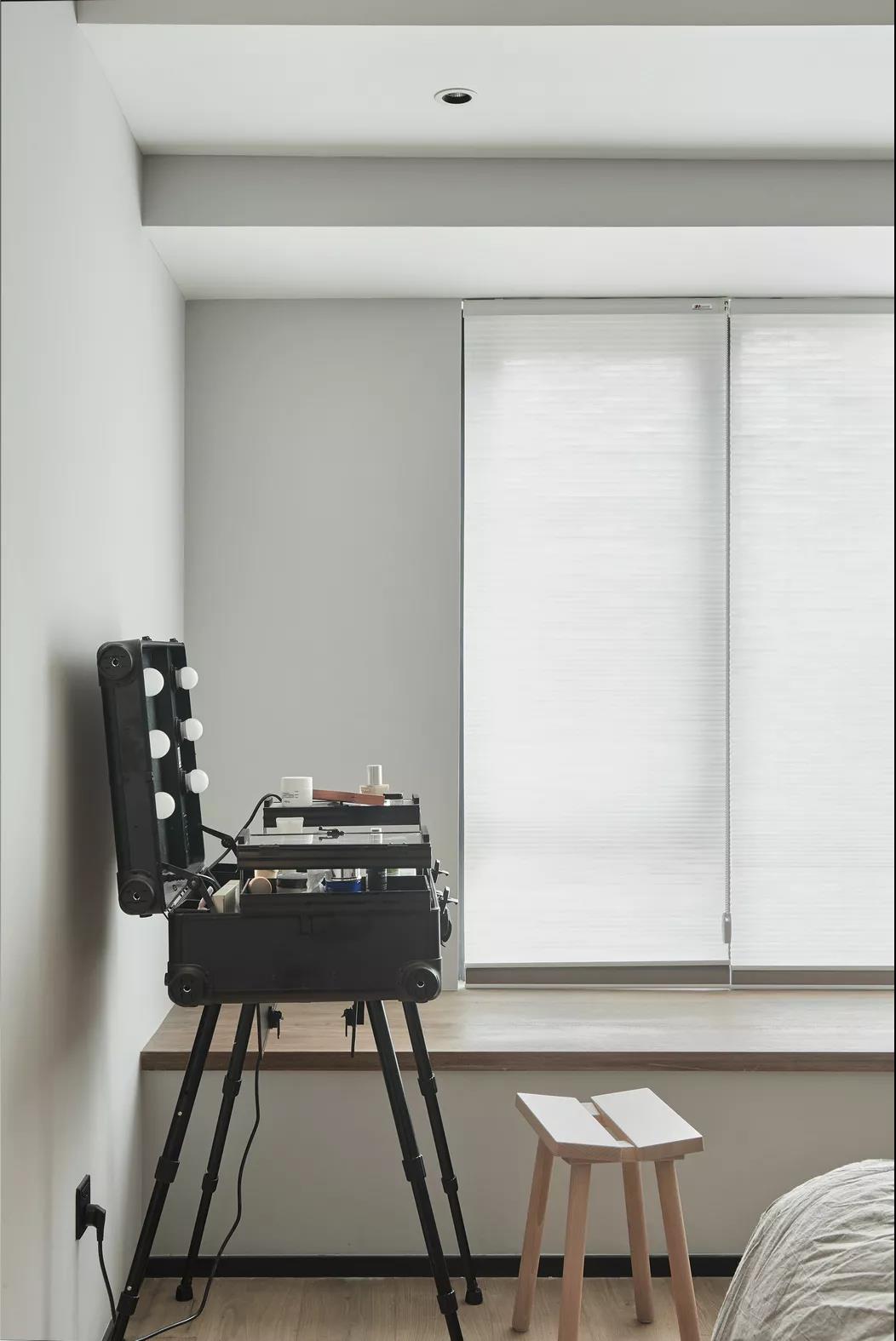 搬块木板当床头!木色打造的济南恒大世纪广场88㎡怀旧风全包12万