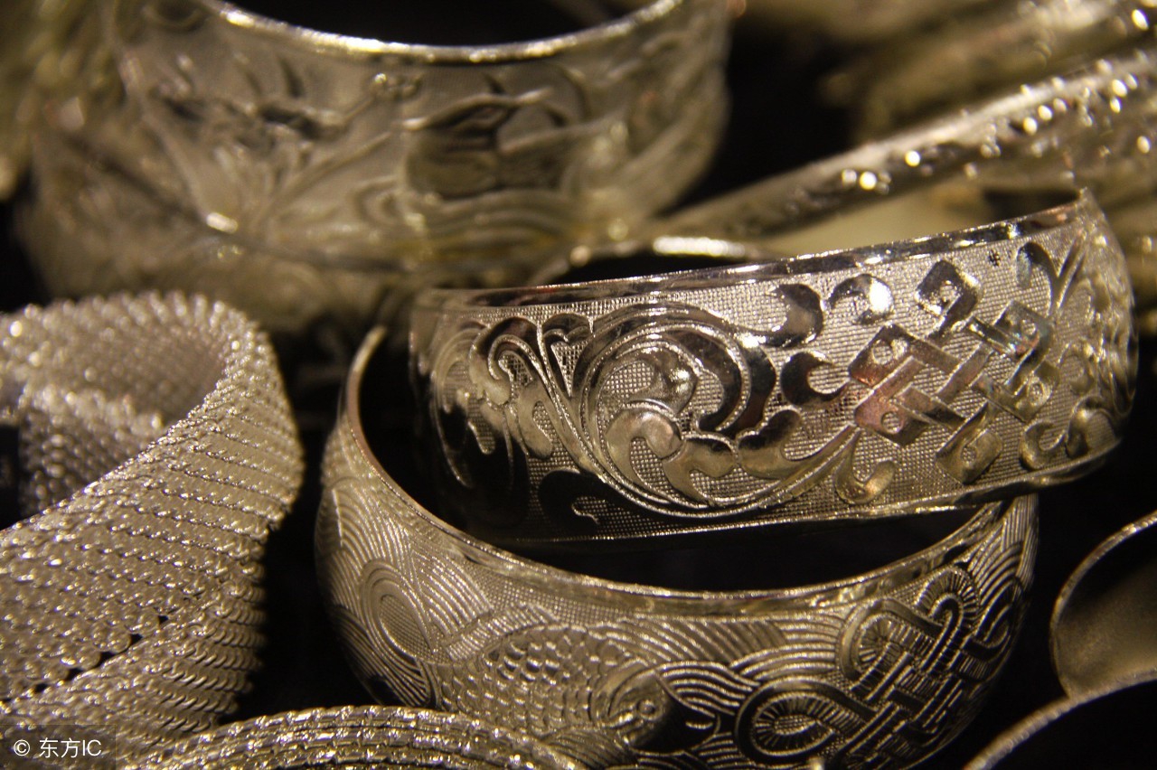 银饰品黑,有些银饰品不黑有些会黑