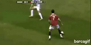 盘点足球十大搞笑瞬间,天下足球疯狂的足球搞笑视频