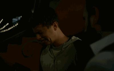 受不了原生家庭的疼，他选择杀死自己来获得重生