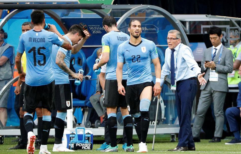 论一个人对足球的热爱,对足球哪方面感兴趣