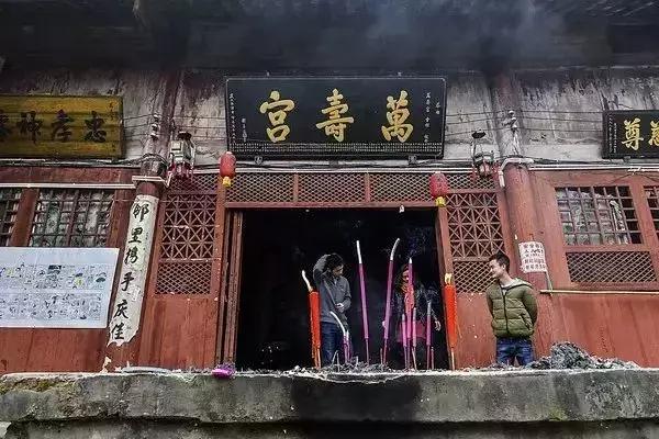 离乐山比较近的风景区,离乐山最近的古镇