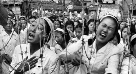 日本人切腹自杀时,为何要叫人把自己的头颅砍下来?玩花样!