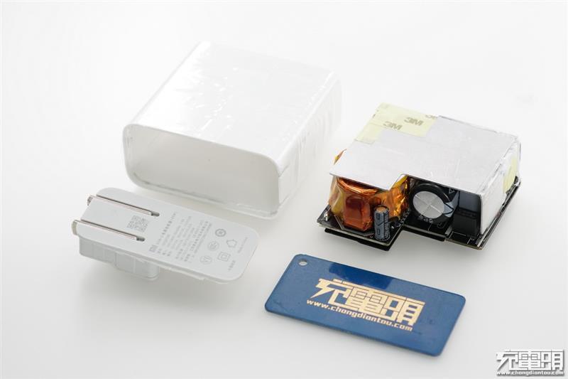 thinkplususb-c适配器65w,小米电源适配器拆解教程