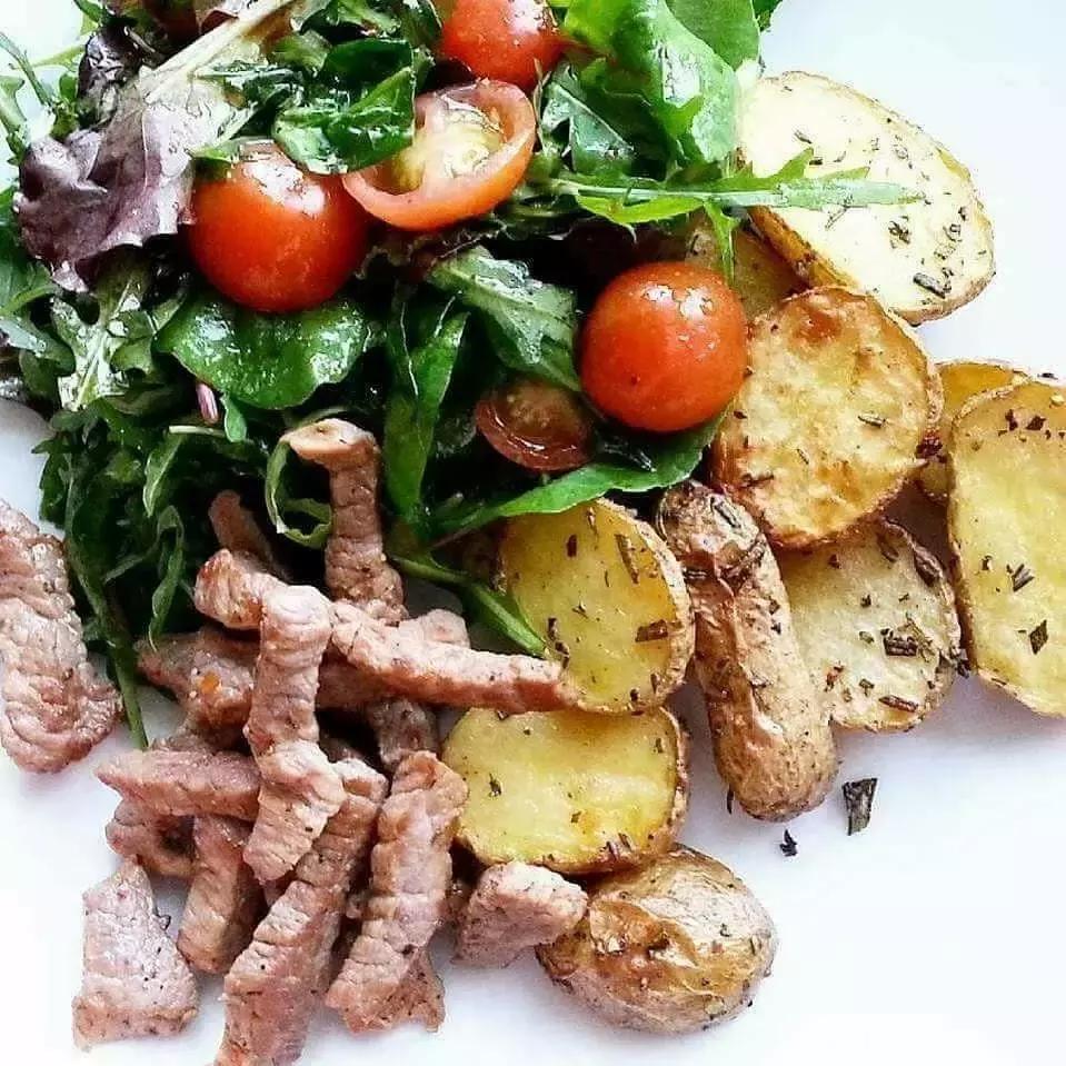 小腹肌胀痛怎么锻炼,练腹肌不伤腰速成腹肌的动作