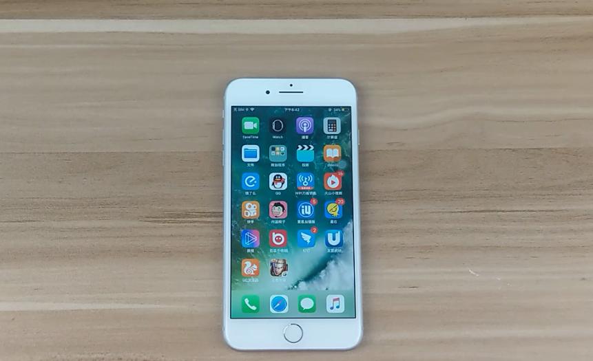 苹果8和oppofindx标准版哪个好,iphone8plus评测oppofindx