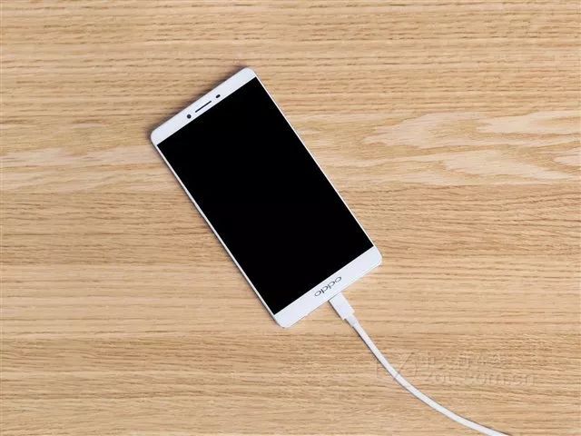 手机频繁死机怎么办？学会这几招轻松搞定