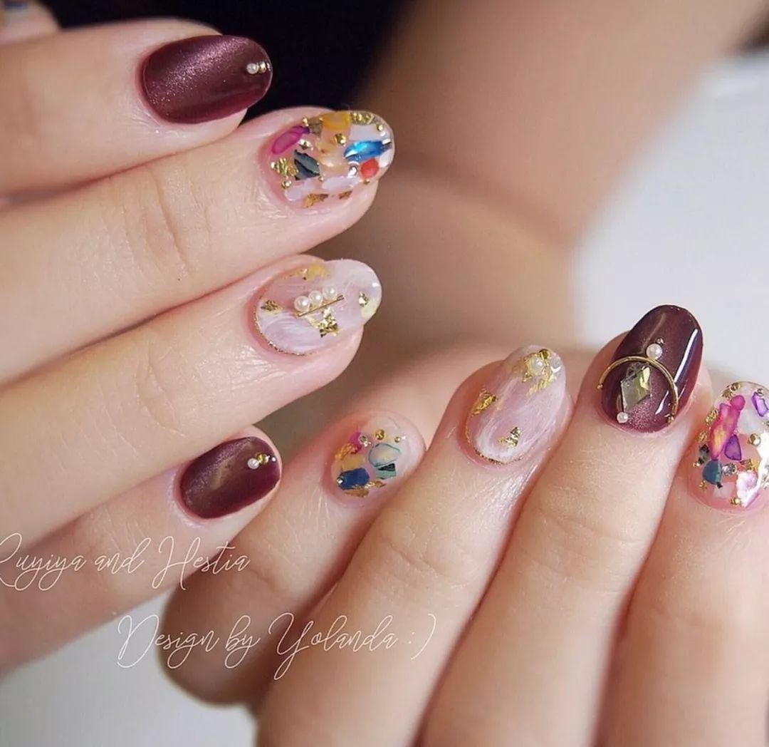 自己做的美甲为什么总是翘边,美甲有一点点翘边容易掉吗