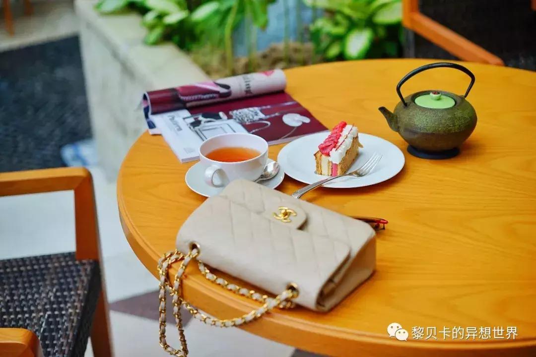 为什么包那么贵还有人买,为什么有些包那么丑还有人买