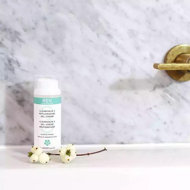 油痘皮夏日护肤怪圈，这些误区一踩一个烂脸