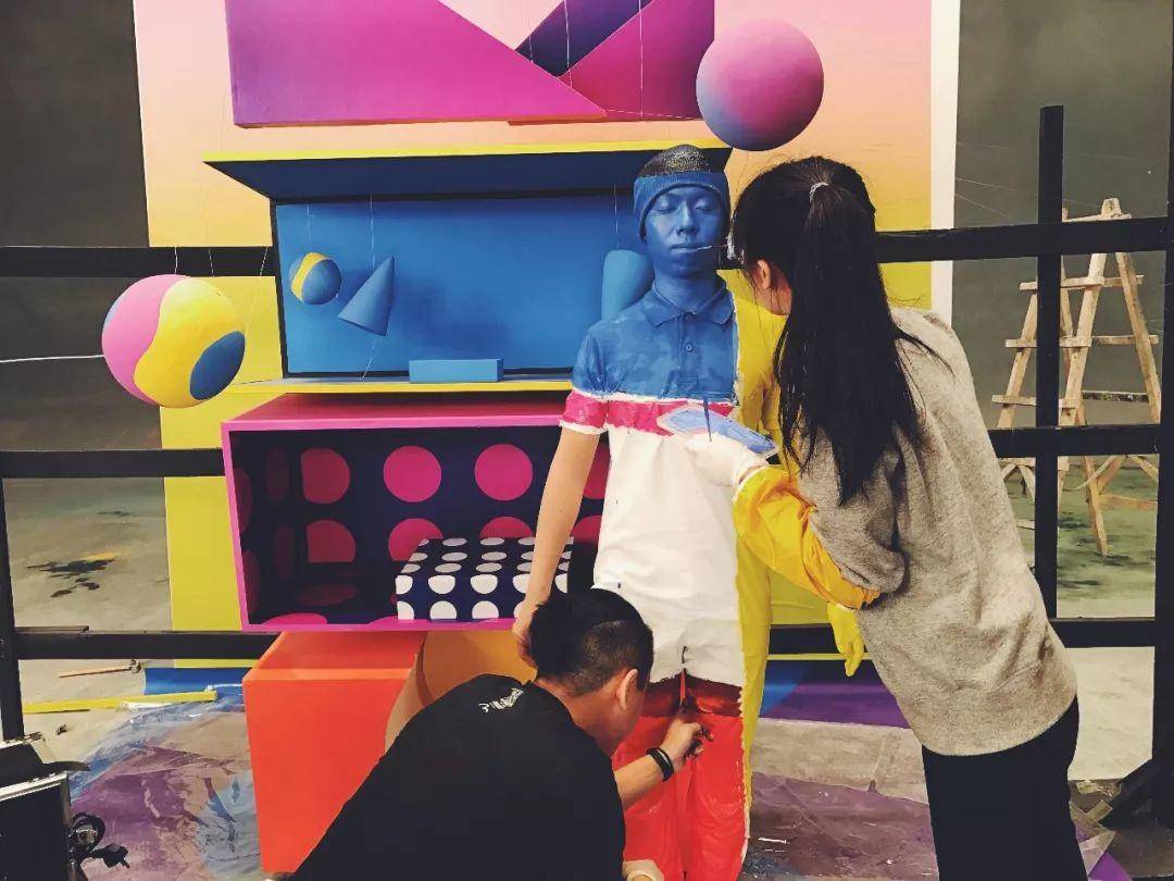 拯救不开心，这位刷爆朋友圈的动画GIF创作人用新作治愈你！