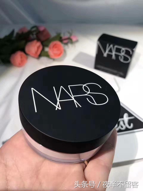 8款强力控油散粉，让你的夏天清新不油腻！