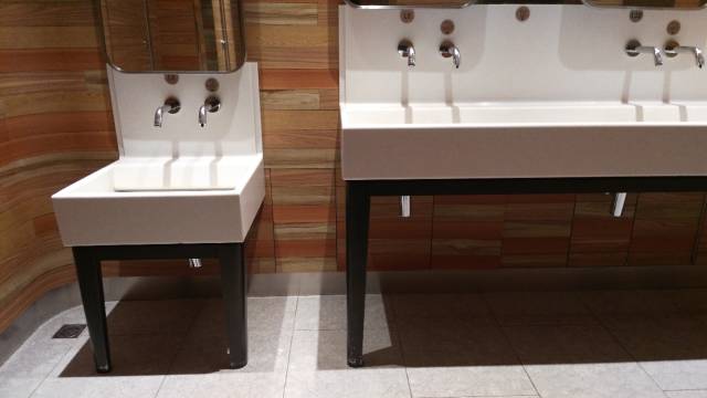 一篇有“异味”的测评文章，慎点！