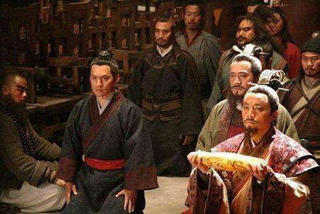 宋江被哪个皇帝招安,宋江招安时的皇帝是谁