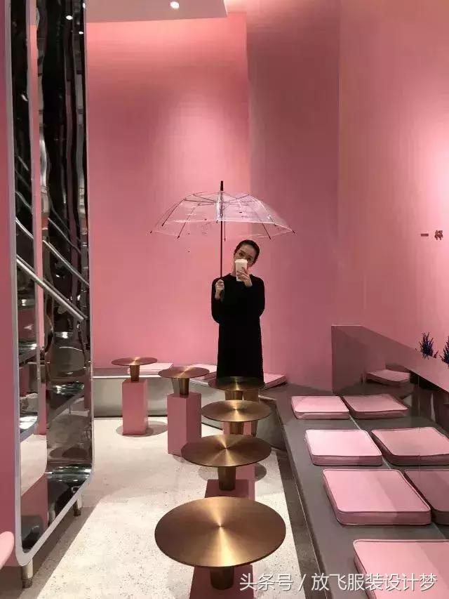 粉蓝色华伦天奴,粉色red华伦天奴