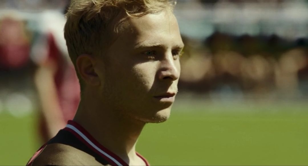 同性恋怎么就不能踢球了