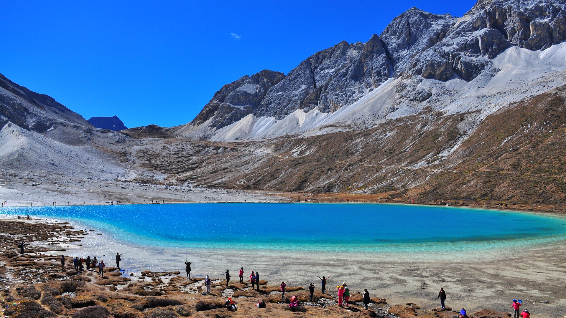 稻城亚丁门票可以玩两天吗,稻城亚丁现在旅游要不要门票