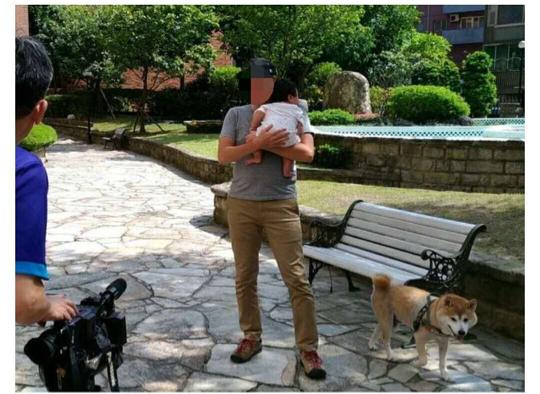 日男星3个月女儿疑受虐，摔3次头肿全身红块，仍未脱离危险