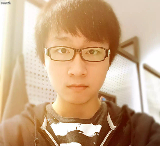 王者*器武**一个不落！CF一哥微博晒装备库，网友看呆这家里有矿啊