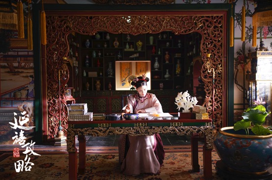 延禧攻略芝兰给高贵妃抹手,延禧攻略施予斐演技