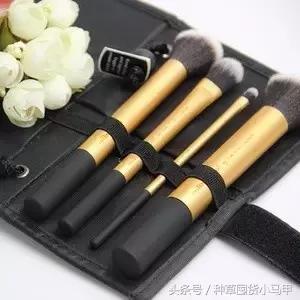 哪款粉底液粉扑最好上妆,粉底刷和气垫粉扑哪个上妆比较好