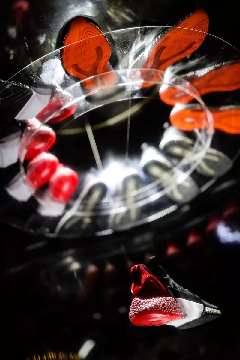 最大胆的外观+最尖端的缓震！PUMA的全新黑科技，就是爽！