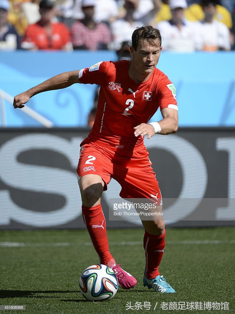 世界杯鸳鸯足球鞋,世界杯彪马鸳鸯足球鞋绿橙