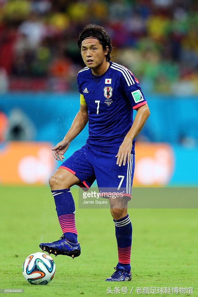 世界杯鸳鸯足球鞋,世界杯彪马鸳鸯足球鞋绿橙