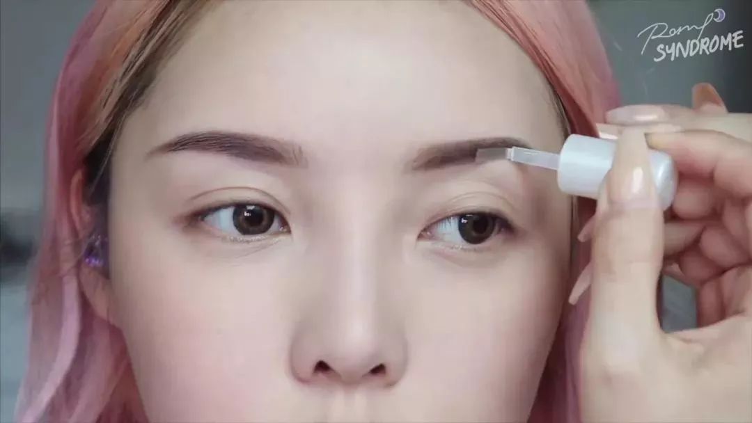 pony推荐精致眼妆,pony化妆技巧视频