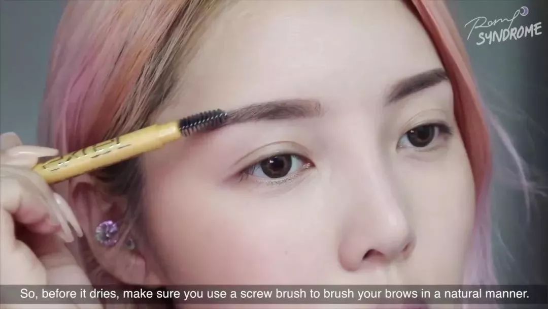 pony推荐精致眼妆,pony妆容夏日度假