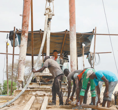 感谢及时雨文案短句干净,感谢中国及时伸出援手