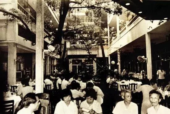 普洱茶黎明茶厂的分厂,黎明茶厂八角亭普洱茶专卖店