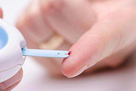 乔布斯死于癌细胞的征兆,乔布斯癌症早期症状