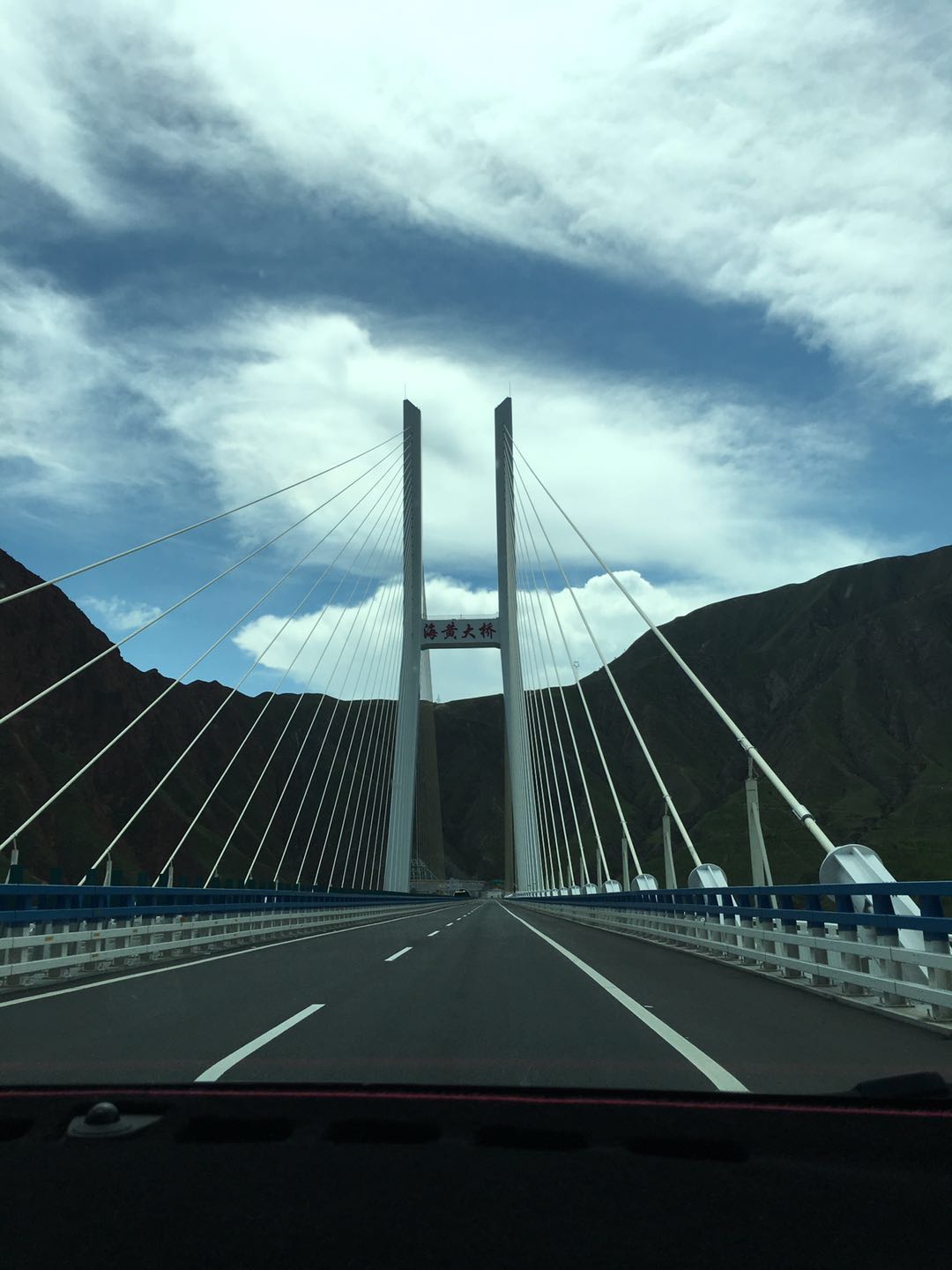 80后夫妻自驾游全世界,甘南自驾轻松省钱游