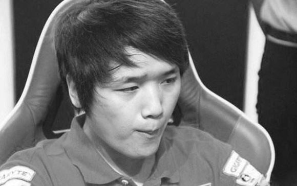 那些让你看哭的英雄联盟,英雄联盟令人怀念的图片