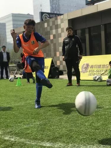 鍠滆鎴戞牎鍏ヨ冻鐞冪壒鑹茬ず鑼冩牎,寤婂潑鍏皬瓒崇悆鐗硅壊瀛︽牎