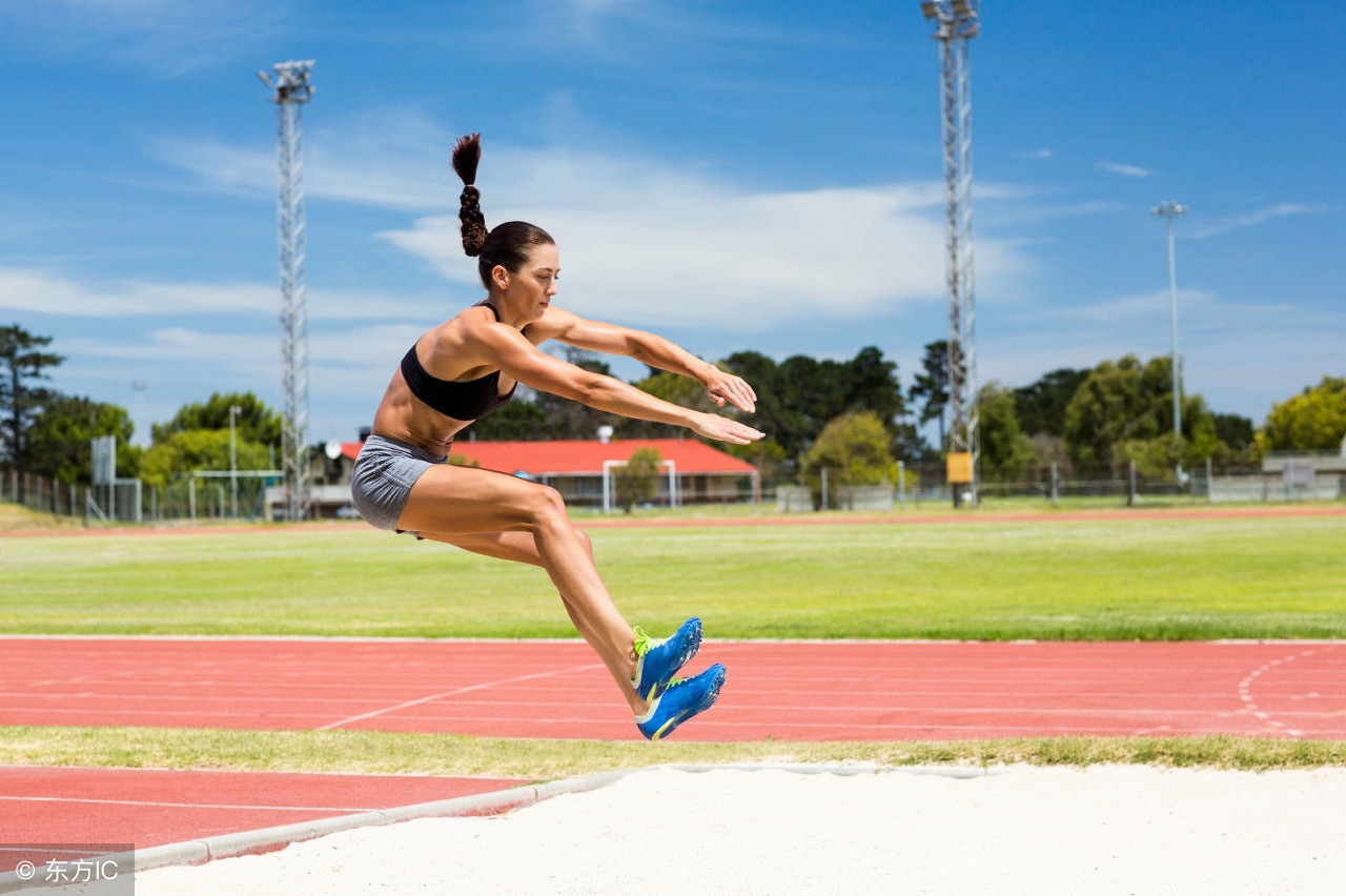 跳远如何知道跳了多少米,跳远是怎么算的