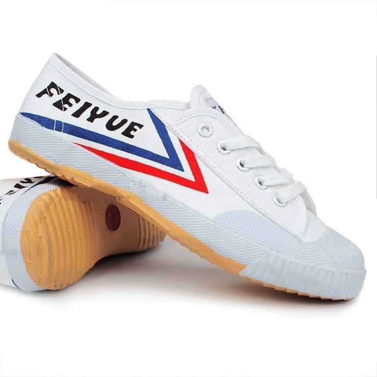 时尚穿搭鞋子,复古风球鞋穿搭