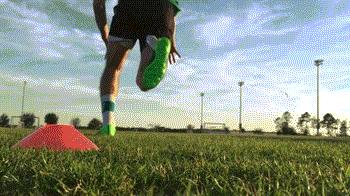 想踢好足球最重要的是什么,想踢好毽球要练什么体能