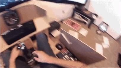 当木匠、做黑客、沉迷学习,这些年你都被游戏逼出什么技能了?