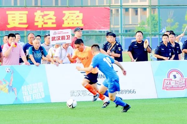 文化硚口之冠军文化:燃情绿茵场,硚口阿SIR“功夫足球”显真功