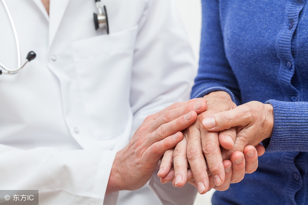 肺气肿并肺大泡怎样治疗,肺大泡肺气肿怎么治