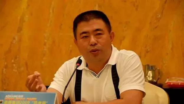 奥康和红蜻蜓哪个皮鞋质量好,奥康皮鞋好还是红蜻蜓好