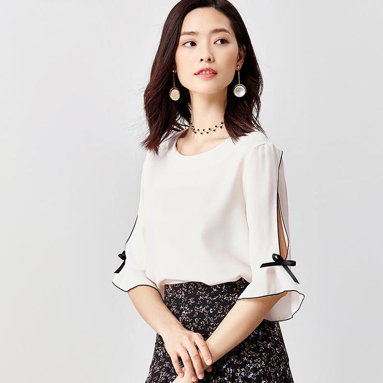 夏日度假沙滩风情穿搭,甜美风海边泳装度假穿搭推荐