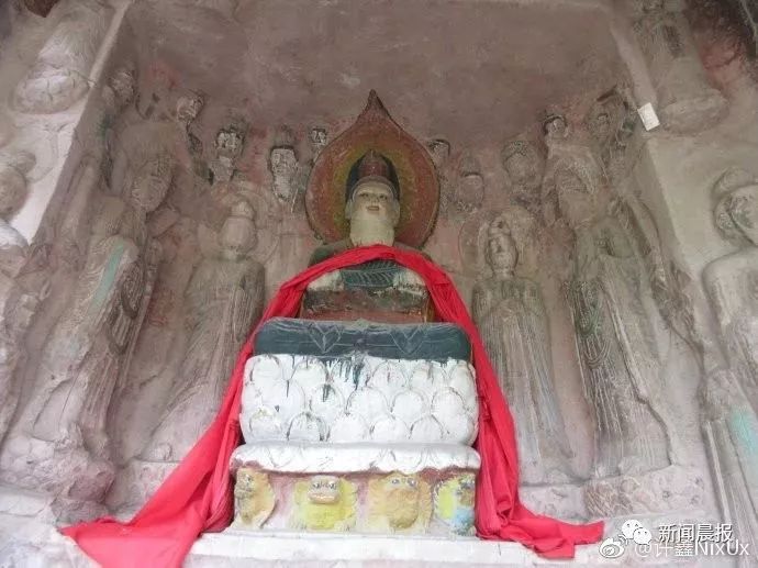 毁容式佛像修复,三代祖师佛像修复翻新