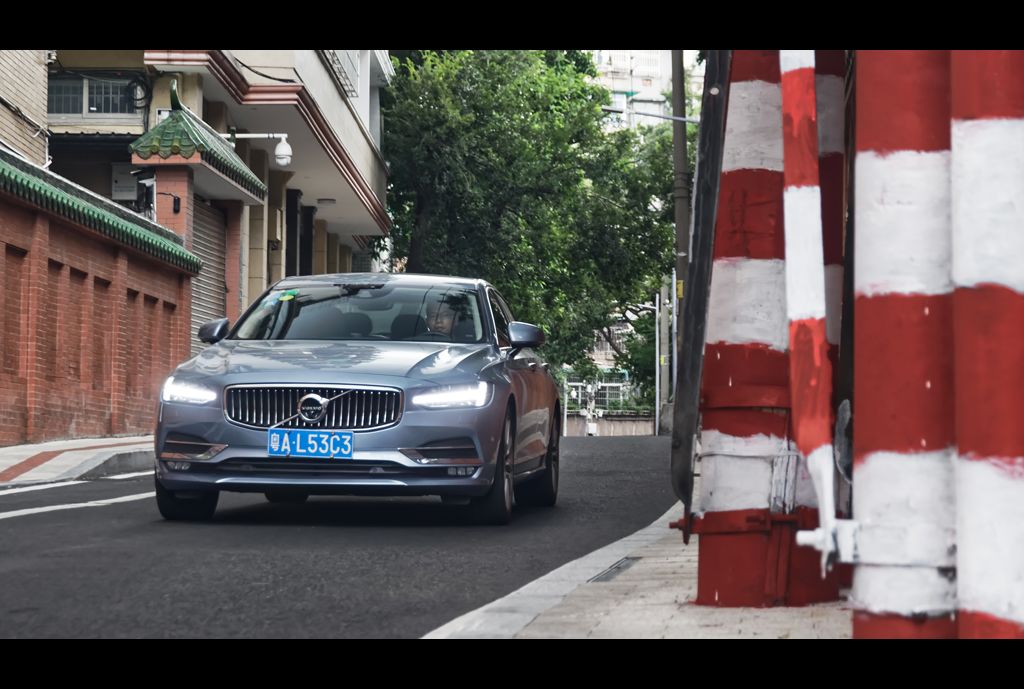 沃尔沃xc60和s90哪个更安全,沃尔沃s90安全测试