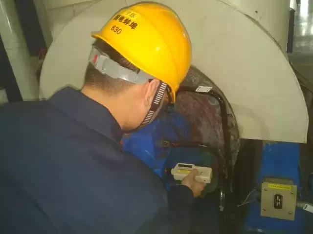 电子测振测温仪咋用,电力红外线测温仪正确使用视频