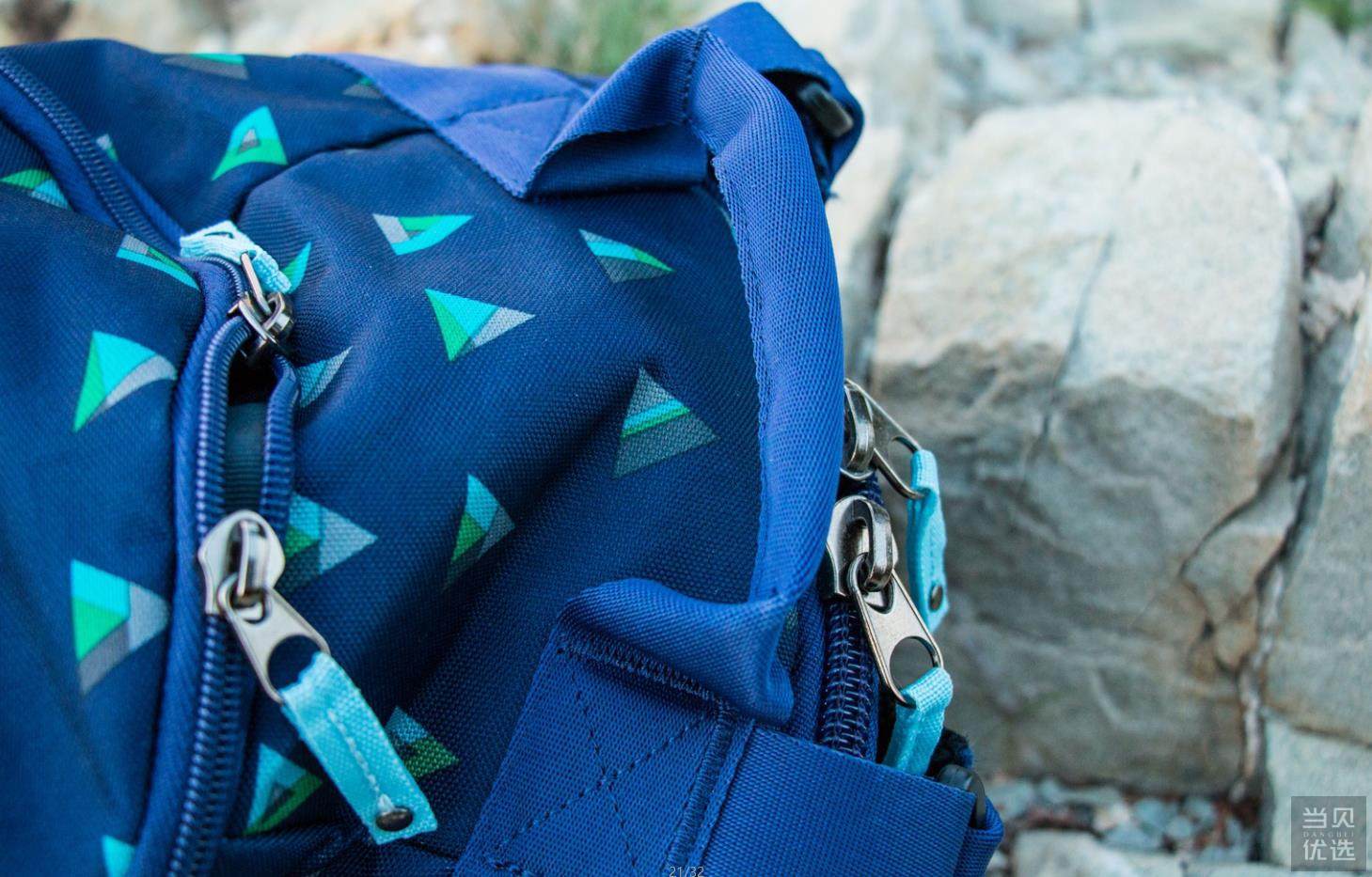 英伦风双肩包大容量测评,慵懒感双肩包背包测评