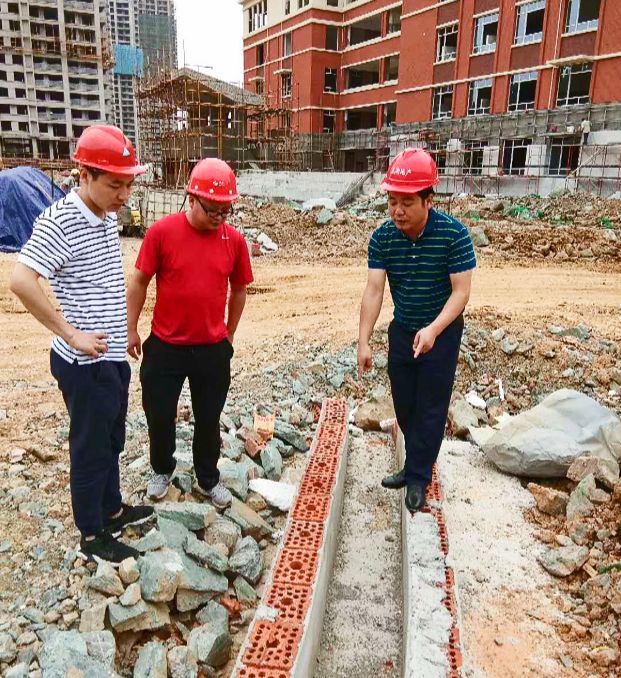 诗和远方还有田野和家乡,诗和远方也有人间日常