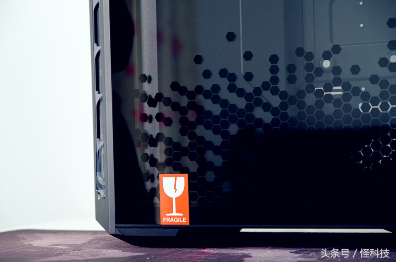 argb机箱风扇炫酷,argb风扇需要多大的机箱